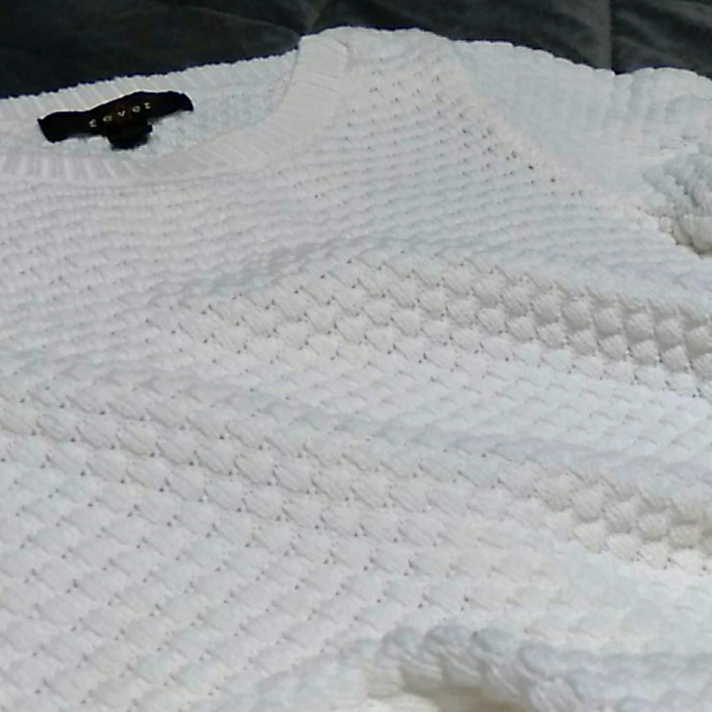 Fever Sweater - Picture 5 of 5